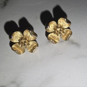 Vintage Crown Trifari Dogwood Earrings